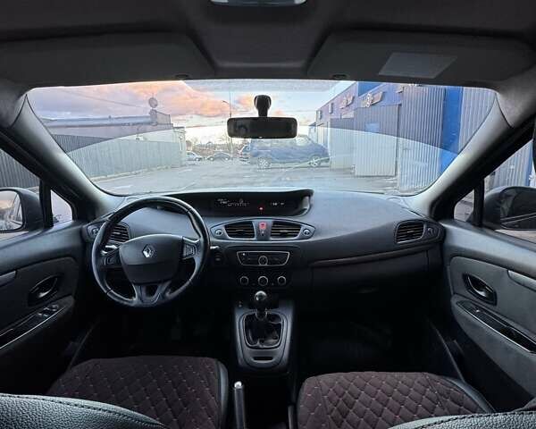 Черный Рено Гранд Сценик, объемом двигателя 1.5 л и пробегом 253 тыс. км за 6200 $, фото 7 на Automoto.ua