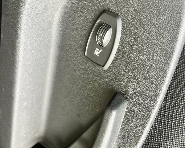 Рено Гранд Сценик 2009 в Луцке на Automoto.ua Черный Рено Гранд Сценик, объемом двигателя 1.4 л и пробегом 181 тыс. км за 6100 $, фото 9 на Automoto.ua