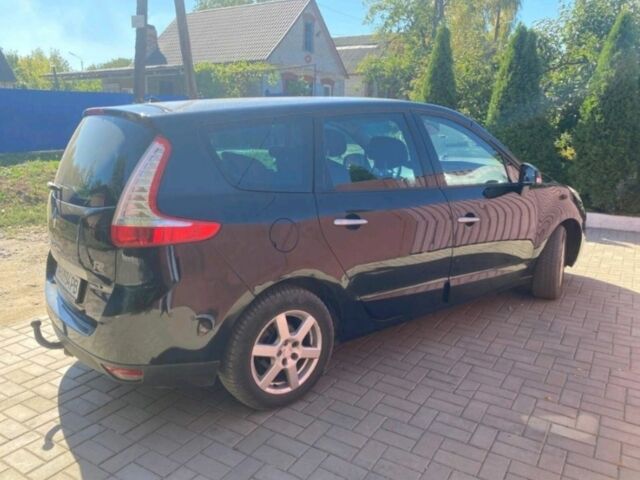 Рено Гранд Сценик 2009 в Полтаве на Automoto.ua Черный Рено Гранд Сценик, объемом двигателя 1.6 л и пробегом 200 тыс. км за 6000 $, фото 3 на Automoto.ua