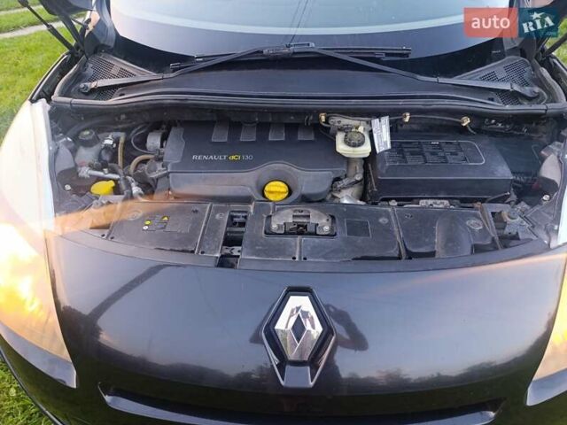 Черный Рено Гранд Сценик, объемом двигателя 1.9 л и пробегом 300 тыс. км за 6400 $, фото 7 на Automoto.ua