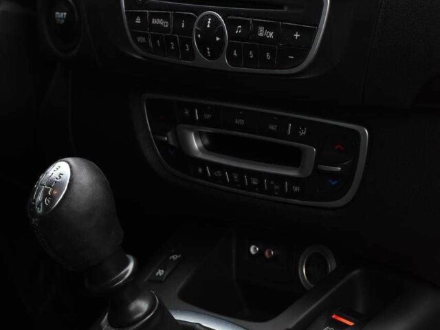 Черный Рено Гранд Сценик, объемом двигателя 1.4 л и пробегом 214 тыс. км за 6999 $, фото 14 на Automoto.ua