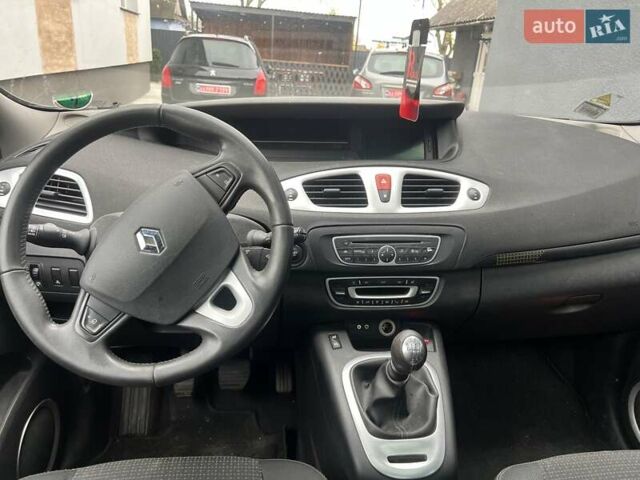 Рено Гранд Сценик 2009 в Луцке на Automoto.ua Черный Рено Гранд Сценик, объемом двигателя 1.4 л и пробегом 181 тыс. км за 6100 $, фото 13 на Automoto.ua
