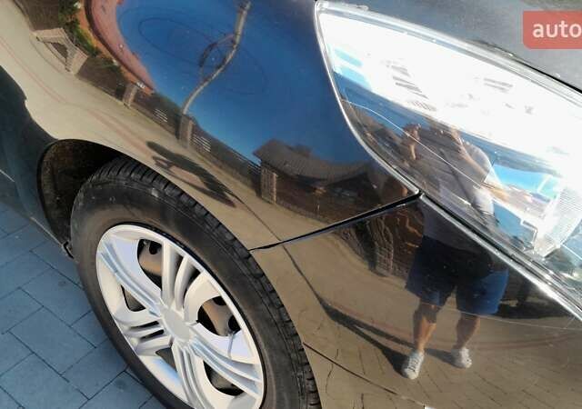 Рено Гранд Сценік 2009 у Луцьку на Automoto.ua Чорний Рено Гранд Сценік, об'ємом двигуна 2 л та пробігом 400 тис. км за 5678 $, фото 20 на Automoto.ua