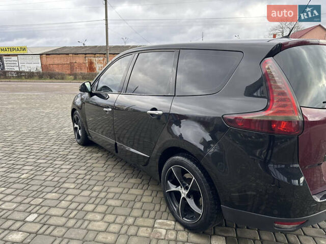 Черный Рено Гранд Сценик, объемом двигателя 2 л и пробегом 380 тыс. км за 7300 $, фото 6 на Automoto.ua