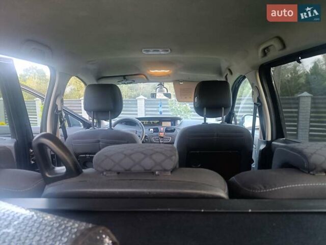 Черный Рено Гранд Сценик, объемом двигателя 1.9 л и пробегом 300 тыс. км за 6400 $, фото 23 на Automoto.ua