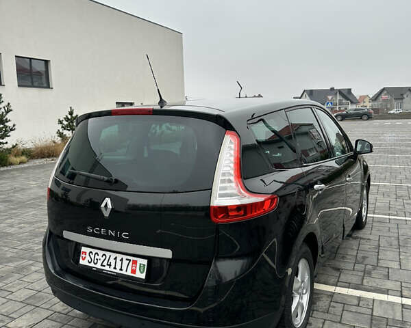 Чорний Рено Гранд Сценік, об'ємом двигуна 2 л та пробігом 197 тис. км за 6800 $, фото 3 на Automoto.ua