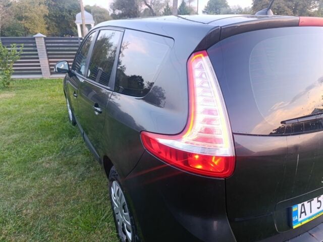 Чорний Рено Гранд Сценік, об'ємом двигуна 1.9 л та пробігом 355 тис. км за 6600 $, фото 3 на Automoto.ua