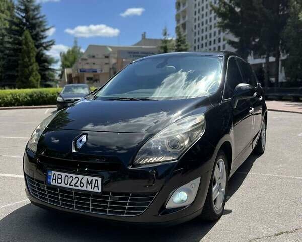 Чорний Рено Гранд Сценік, об'ємом двигуна 2 л та пробігом 190 тис. км за 7900 $, фото 21 на Automoto.ua