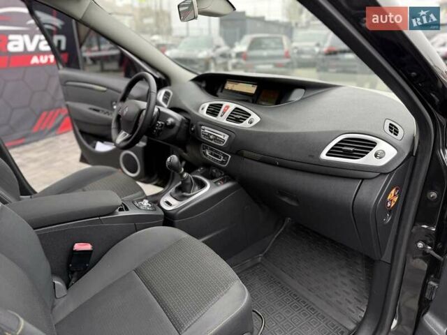 Черный Рено Гранд Сценик, объемом двигателя 1.4 л и пробегом 270 тыс. км за 7300 $, фото 26 на Automoto.ua