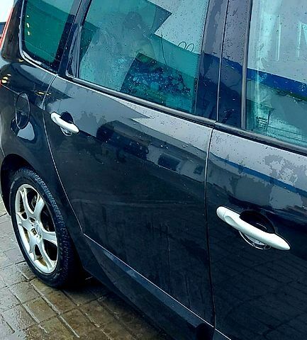 Черный Рено Гранд Сценик, объемом двигателя 2 л и пробегом 235 тыс. км за 7200 $, фото 10 на Automoto.ua