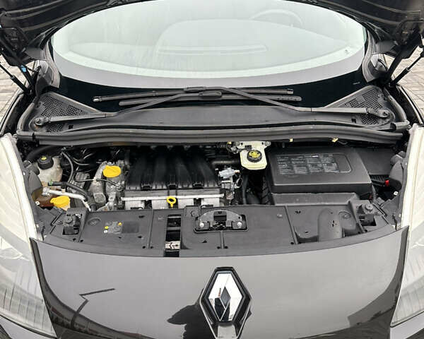 Чорний Рено Гранд Сценік, об'ємом двигуна 2 л та пробігом 197 тис. км за 6800 $, фото 11 на Automoto.ua