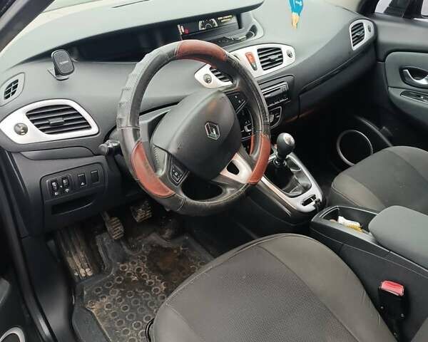 Черный Рено Гранд Сценик, объемом двигателя 1.87 л и пробегом 177 тыс. км за 7200 $, фото 13 на Automoto.ua