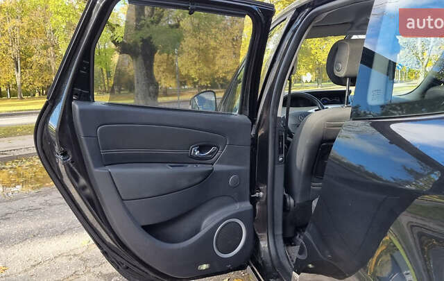 Рено Гранд Сценик 2009 в Днепре (Днепропетровске) на Automoto.ua Черный Рено Гранд Сценик, объемом двигателя 1.87 л и пробегом 240 тыс. км за 6900 $, фото 12 на Automoto.ua