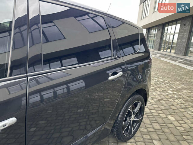 Черный Рено Гранд Сценик, объемом двигателя 2 л и пробегом 380 тыс. км за 7300 $, фото 5 на Automoto.ua