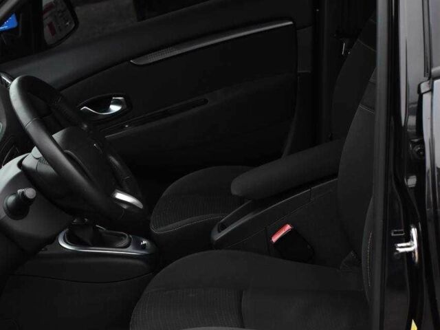 Черный Рено Гранд Сценик, объемом двигателя 1.4 л и пробегом 214 тыс. км за 6999 $, фото 8 на Automoto.ua