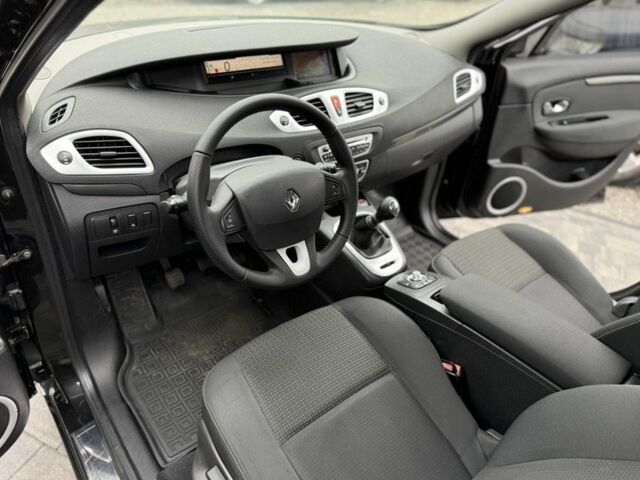 Чорний Рено Гранд Сценік, об'ємом двигуна 1.4 л та пробігом 270 тис. км за 7300 $, фото 7 на Automoto.ua