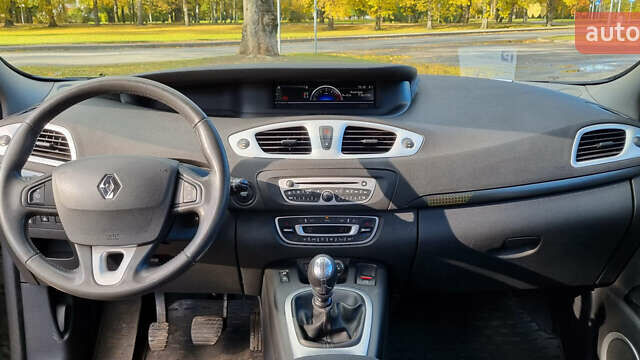 Рено Гранд Сценик 2009 в Днепре (Днепропетровске) на Automoto.ua Черный Рено Гранд Сценик, объемом двигателя 1.87 л и пробегом 240 тыс. км за 6900 $, фото 5 на Automoto.ua