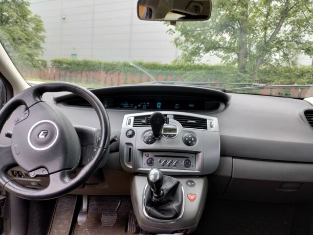 Рено Гранд Сценик 2009 в Киеве на Automoto.ua Черный Рено Гранд Сценик, объемом двигателя 2 л и пробегом 239 тыс. км за 5000 $, фото 2 на Automoto.ua