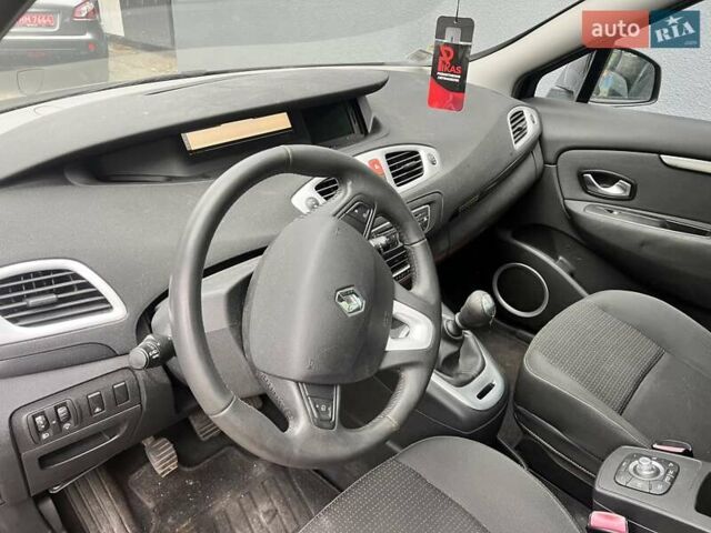 Рено Гранд Сценик 2009 в Луцке на Automoto.ua Черный Рено Гранд Сценик, объемом двигателя 1.4 л и пробегом 181 тыс. км за 6100 $, фото 12 на Automoto.ua