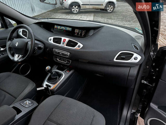 Черный Рено Гранд Сценик, объемом двигателя 1.4 л и пробегом 185 тыс. км за 6800 $, фото 15 на Automoto.ua