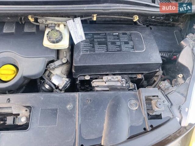 Черный Рено Гранд Сценик, объемом двигателя 1.9 л и пробегом 300 тыс. км за 6400 $, фото 10 на Automoto.ua