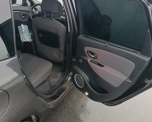 Черный Рено Гранд Сценик, объемом двигателя 1.87 л и пробегом 177 тыс. км за 7200 $, фото 16 на Automoto.ua