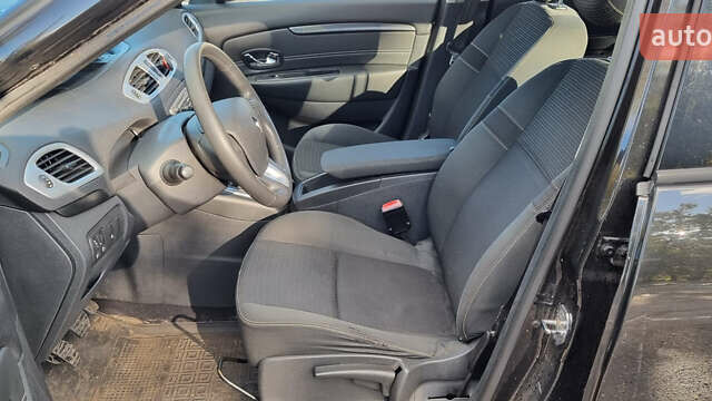 Рено Гранд Сценик 2009 в Днепре (Днепропетровске) на Automoto.ua Черный Рено Гранд Сценик, объемом двигателя 1.87 л и пробегом 240 тыс. км за 6900 $, фото 8 на Automoto.ua