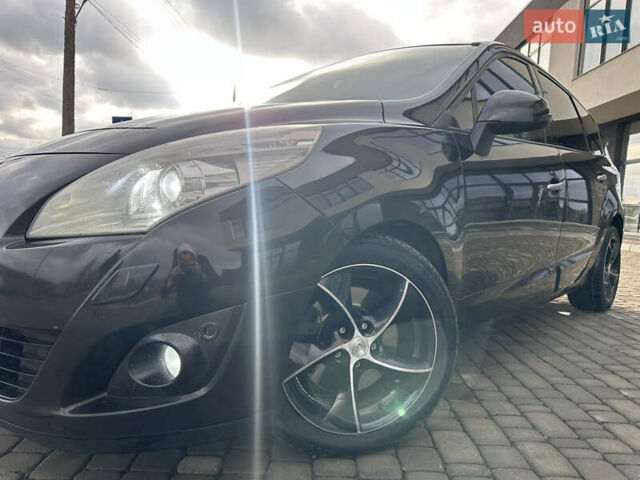 Черный Рено Гранд Сценик, объемом двигателя 2 л и пробегом 380 тыс. км за 7300 $, фото 2 на Automoto.ua