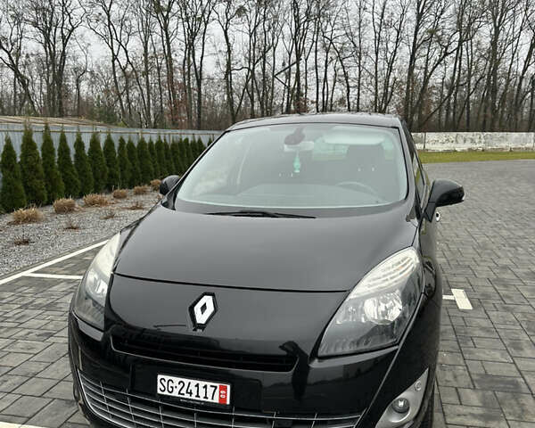 Чорний Рено Гранд Сценік, об'ємом двигуна 2 л та пробігом 197 тис. км за 6800 $, фото 4 на Automoto.ua