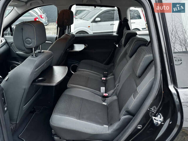 Черный Рено Гранд Сценик, объемом двигателя 1.4 л и пробегом 185 тыс. км за 6800 $, фото 18 на Automoto.ua