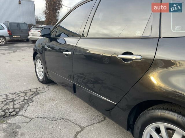 Черный Рено Гранд Сценик, объемом двигателя 1.4 л и пробегом 208 тыс. км за 6000 $, фото 28 на Automoto.ua