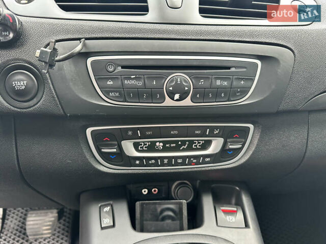 Черный Рено Гранд Сценик, объемом двигателя 1.9 л и пробегом 253 тыс. км за 7999 $, фото 69 на Automoto.ua