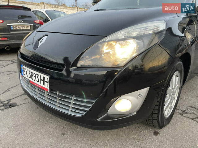 Черный Рено Гранд Сценик, объемом двигателя 1.4 л и пробегом 208 тыс. км за 6000 $, фото 50 на Automoto.ua