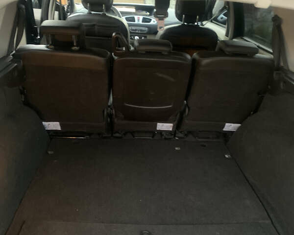 Черный Рено Гранд Сценик, объемом двигателя 1.4 л и пробегом 198 тыс. км за 5700 $, фото 12 на Automoto.ua