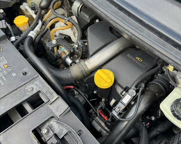 Черный Рено Гранд Сценик, объемом двигателя 1.46 л и пробегом 319 тыс. км за 7000 $, фото 21 на Automoto.ua