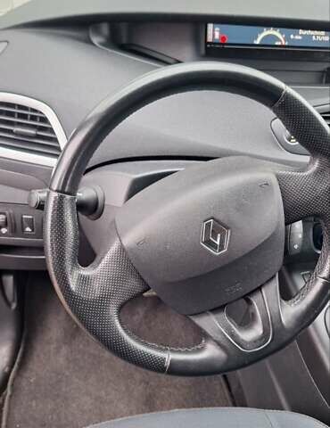 Чорний Рено Гранд Сценік, об'ємом двигуна 1.5 л та пробігом 210 тис. км за 7850 $, фото 9 на Automoto.ua