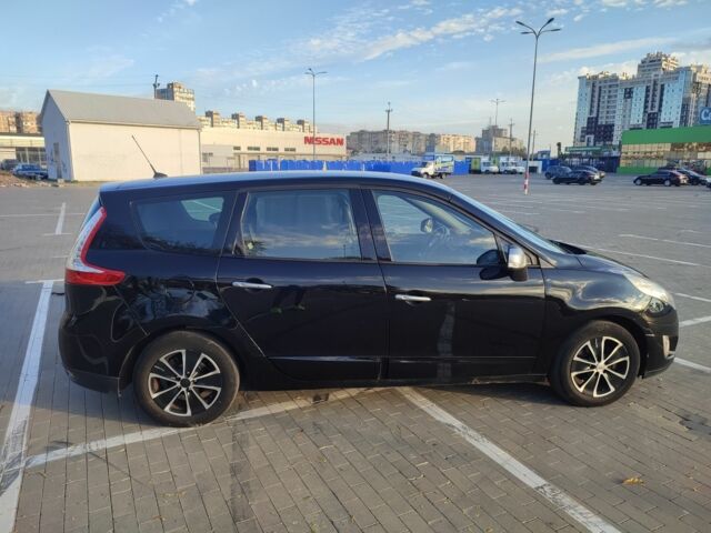 Черный Рено Гранд Сценик, объемом двигателя 1.5 л и пробегом 233 тыс. км за 5999 $, фото 2 на Automoto.ua