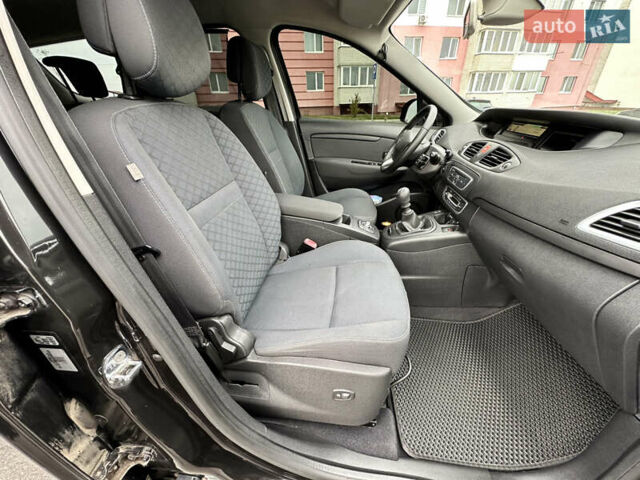 Черный Рено Гранд Сценик, объемом двигателя 1.9 л и пробегом 253 тыс. км за 7999 $, фото 79 на Automoto.ua