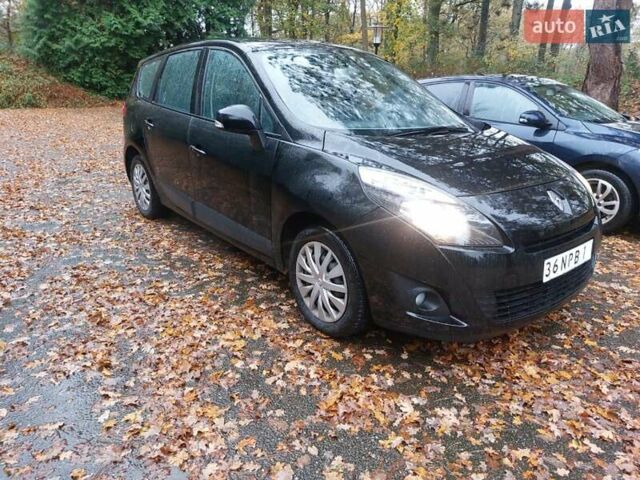 Черный Рено Гранд Сценик, объемом двигателя 1.6 л и пробегом 194 тыс. км за 6800 $, фото 2 на Automoto.ua