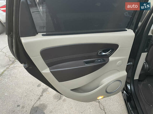 Черный Рено Гранд Сценик, объемом двигателя 1.4 л и пробегом 208 тыс. км за 6000 $, фото 17 на Automoto.ua