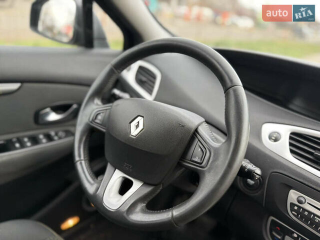 Черный Рено Гранд Сценик, объемом двигателя 1.5 л и пробегом 270 тыс. км за 6250 $, фото 48 на Automoto.ua