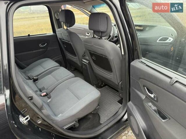 Черный Рено Гранд Сценик, объемом двигателя 1.5 л и пробегом 279 тыс. км за 6250 $, фото 10 на Automoto.ua