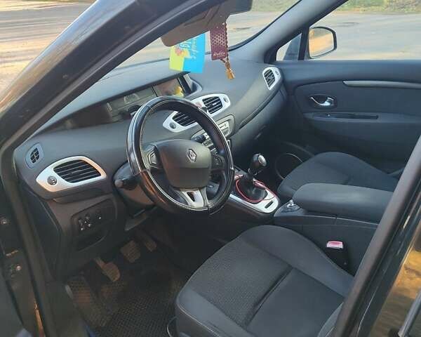 Черный Рено Гранд Сценик, объемом двигателя 1.4 л и пробегом 280 тыс. км за 6500 $, фото 5 на Automoto.ua