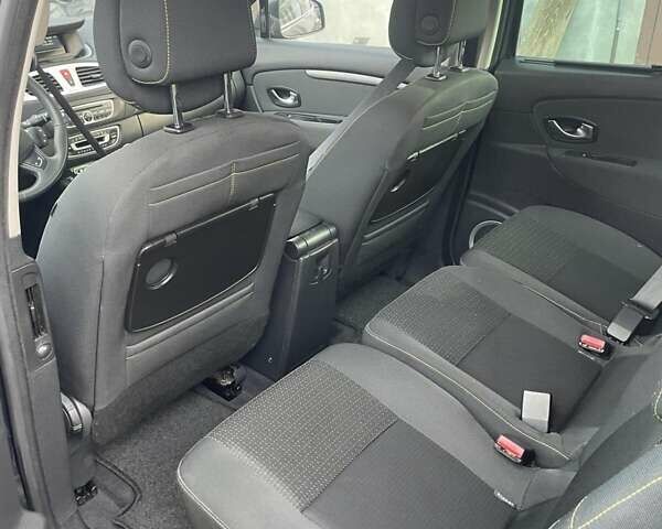 Черный Рено Гранд Сценик, объемом двигателя 1.4 л и пробегом 190 тыс. км за 6200 $, фото 10 на Automoto.ua