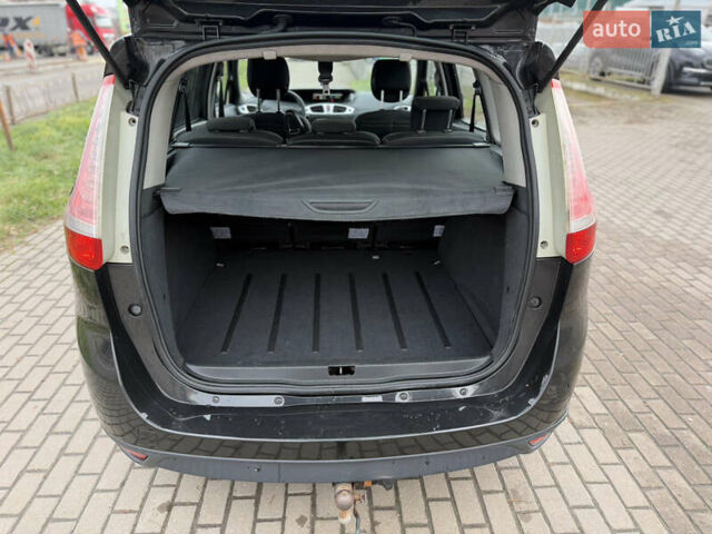 Черный Рено Гранд Сценик, объемом двигателя 1.5 л и пробегом 270 тыс. км за 6250 $, фото 33 на Automoto.ua