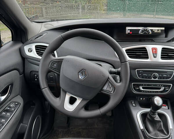 Черный Рено Гранд Сценик, объемом двигателя 1.46 л и пробегом 318 тыс. км за 6550 $, фото 10 на Automoto.ua