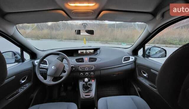 Черный Рено Гранд Сценик, объемом двигателя 1.6 л и пробегом 200 тыс. км за 8350 $, фото 12 на Automoto.ua