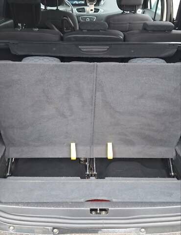 Чорний Рено Гранд Сценік, об'ємом двигуна 1.5 л та пробігом 210 тис. км за 7850 $, фото 6 на Automoto.ua