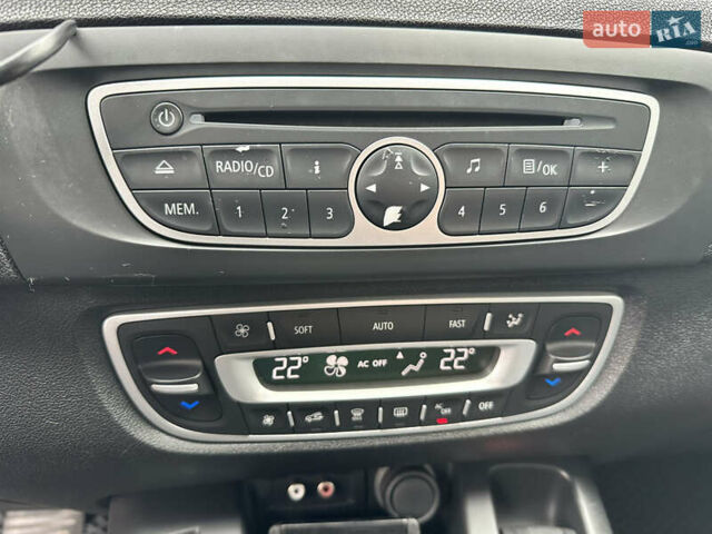 Черный Рено Гранд Сценик, объемом двигателя 1.9 л и пробегом 253 тыс. км за 7999 $, фото 70 на Automoto.ua