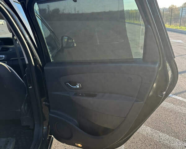 Черный Рено Гранд Сценик, объемом двигателя 1.9 л и пробегом 257 тыс. км за 6800 $, фото 12 на Automoto.ua